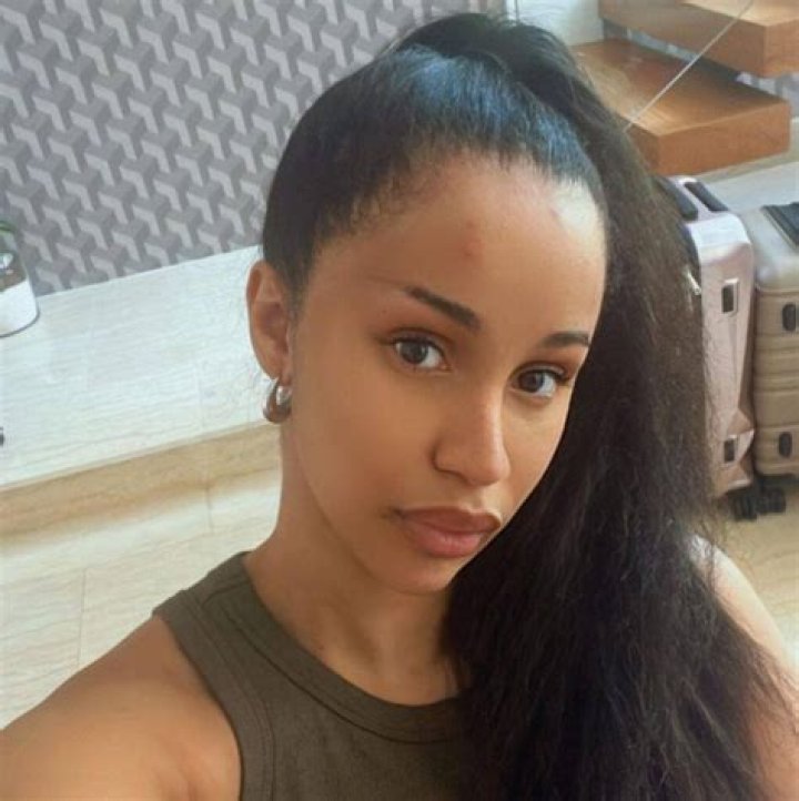 Cardi B Net Worth, Age, Height, Bio, Birthday, Wiki!