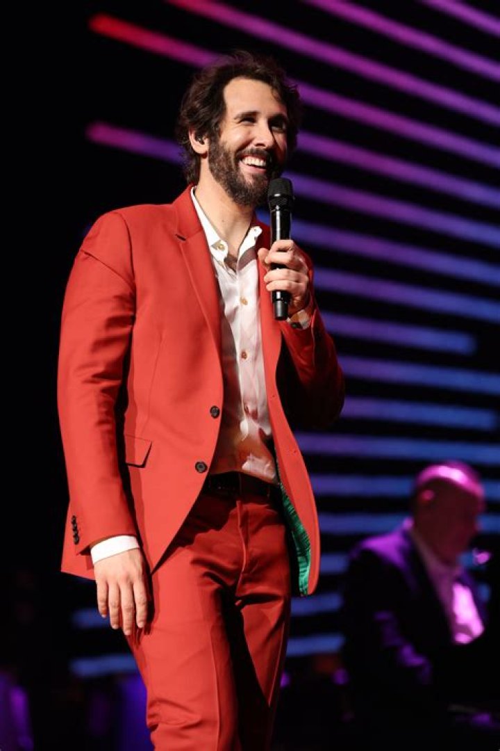 Josh Groban Net Worth, Age, Height, Bio, Birthday, Wiki!