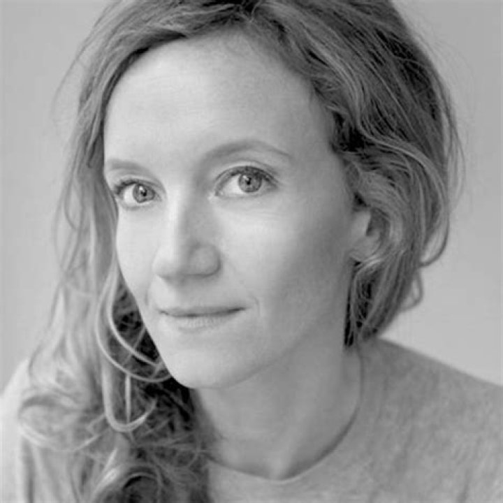 Lara Cazalet - Net Worth, Age, Height, Birthday, Bio, Wiki!