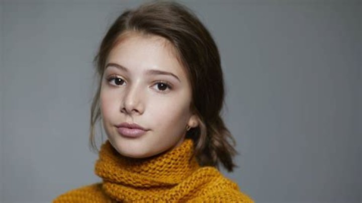 Makenzie Moss Net Worth, Age, Height, Bio, Birthday, Wiki!