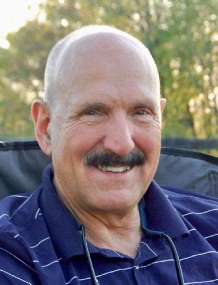 Robert Bruce Elliott - Net Worth, Age, Height, Birthday, Bio, Wiki!